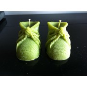 Trop mignons! Petits chaussons tricotés (Bougies) pour un cadeau de naissance 
