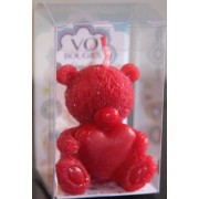 Bougie en forme de petit ours rouge